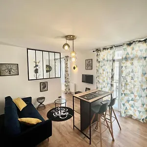 https://studio-jules-verne-hyper-centre-lorient.inbrittany.com